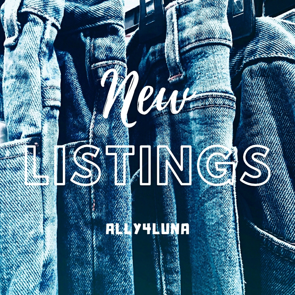 New listings! VINTAGE LEVI'S!!!